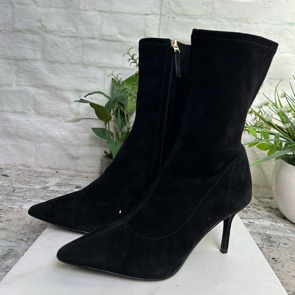 REISS Caley Black
Pointed Kitten Heel Leather size 36 
5.5US / 36EU $385 - Picture 15 of 16